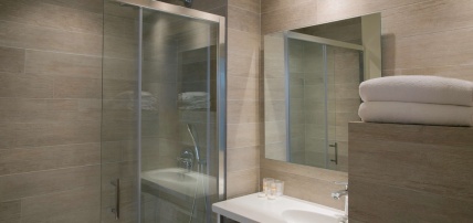 Hôtel Best Western Hôtel Du Roy d’Aragon 3*, Séjour France, Corse par Ôvoyages Hôtel Best Western Hôtel Du Roy d’Aragon 3*, Séjour France, Corse par Ôvoyages