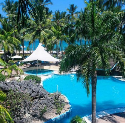 Hôtel Diani Reef Beach Resort & Spa 3* + Safari 2 nuits, Séjour Kenya par Ôvoyages Hôtel Diani Reef Beach Resort & Spa 3* + Safari 2 nuits, Séjour Kenya par Ôvoyages